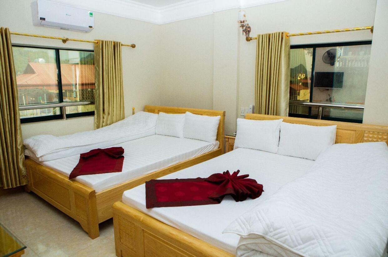 Phong Lan Hotel Son La Exterior photo